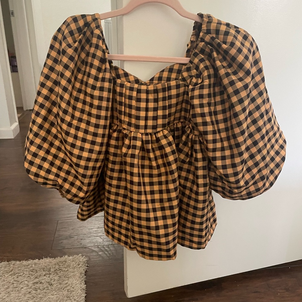 Off shoulder puff sleeve top